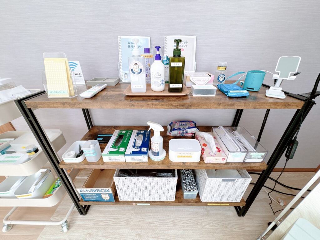 脱毛に必要な備品を取りやすく揃えました！化粧水・保湿クリームなども充実しています！