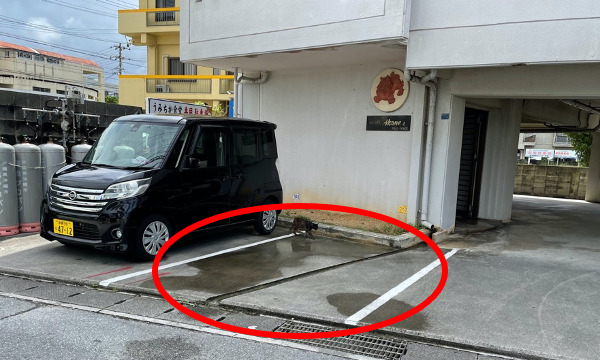 向かって左から2番目がハイジの専用駐車場となっております。