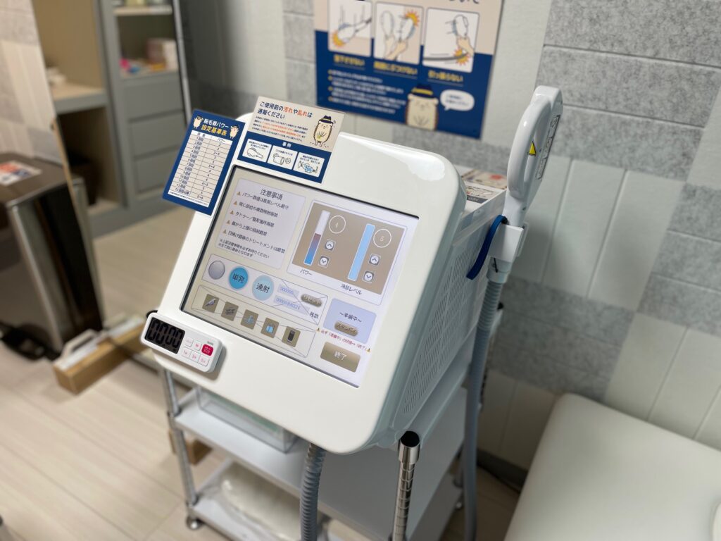 脱毛器はハイジオリジナルのIPL方式とSHR方式を組み合わせた痛みの少ないハイブリッドタイプ！強さも7段階で調節できますので初心者でも安心です。
