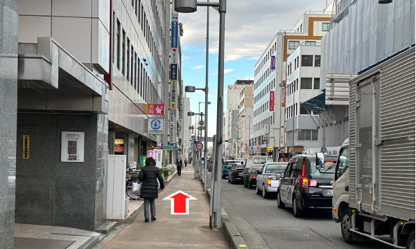まっすぐ進む