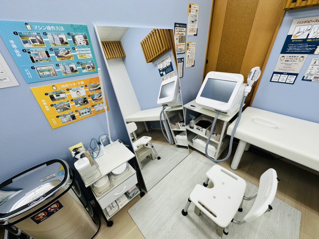 脱毛器は最新のHHR方式。操作も簡単です♪